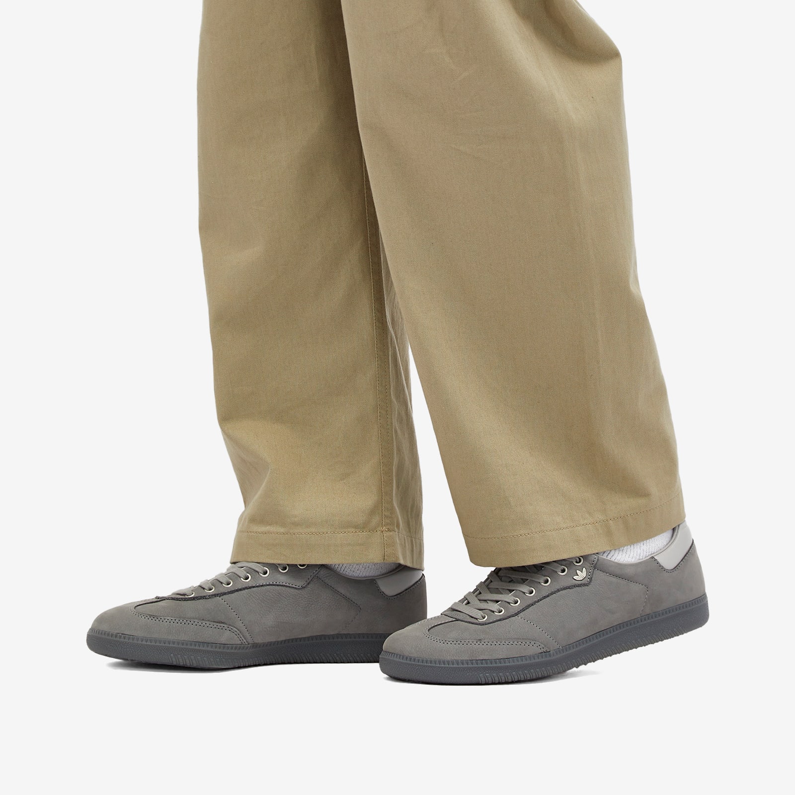 Men's SAMBA LUX Sneakers in Grey