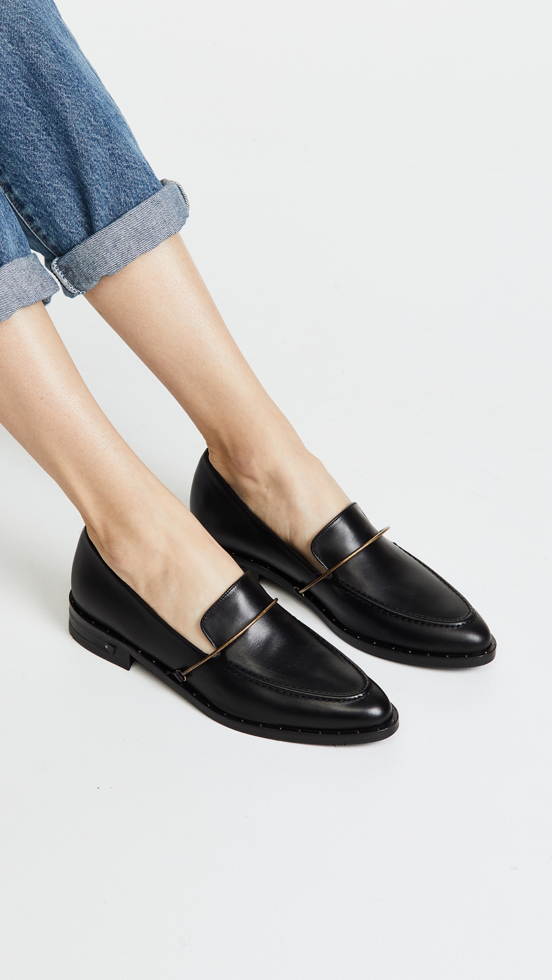 The Light Loafers Black