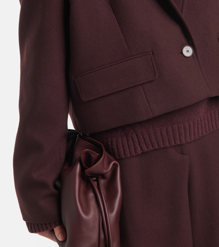 Cropped single-breasted wool jacket