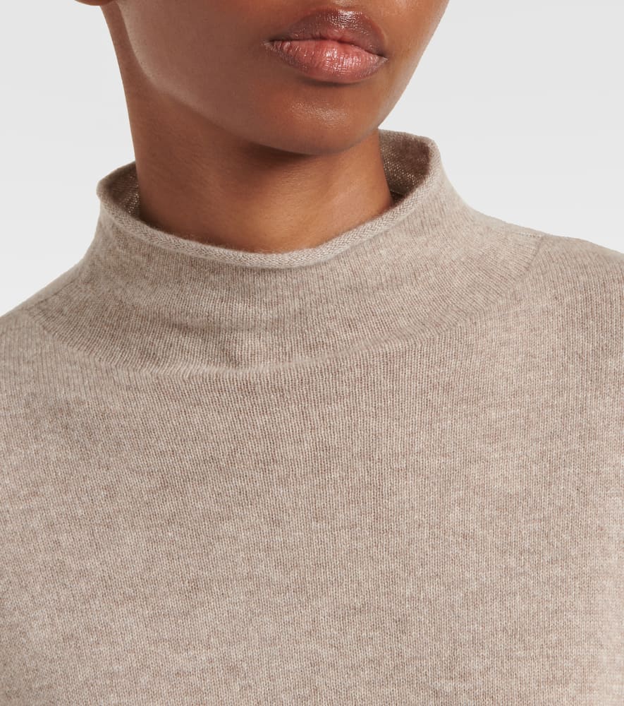 Cashmere sweater