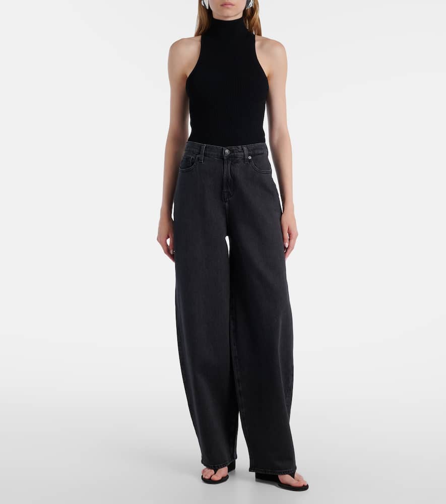 Balloon barrel-leg jeans