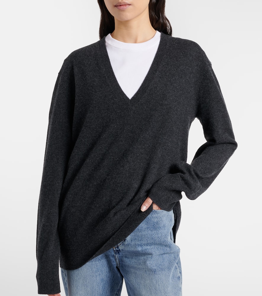 Cashmere sweater