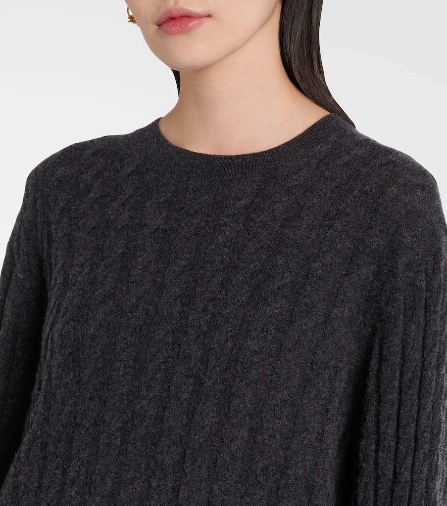 Wool and cashmere sweater