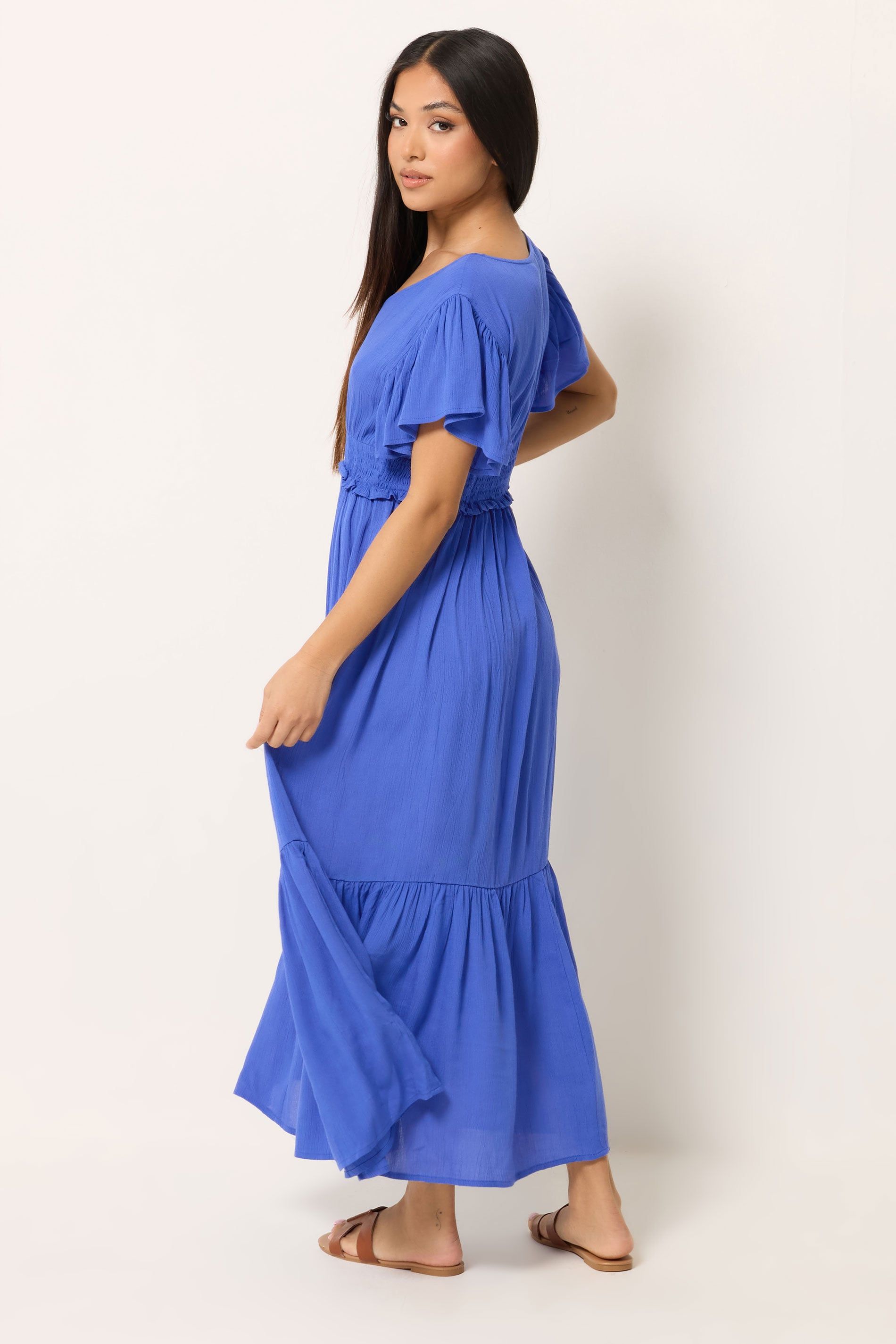 M&co Petite Shirred Waist Maxi Dress In Cobalt