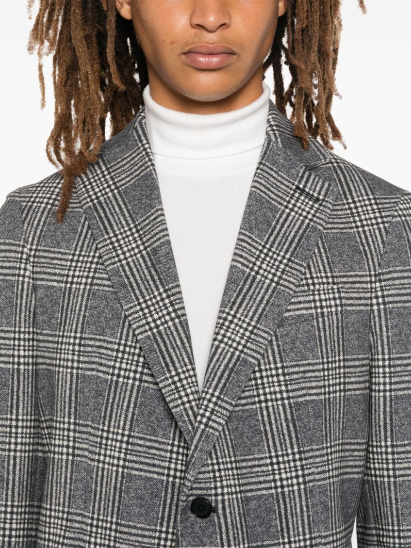 Check Patter Buttoned Blazer