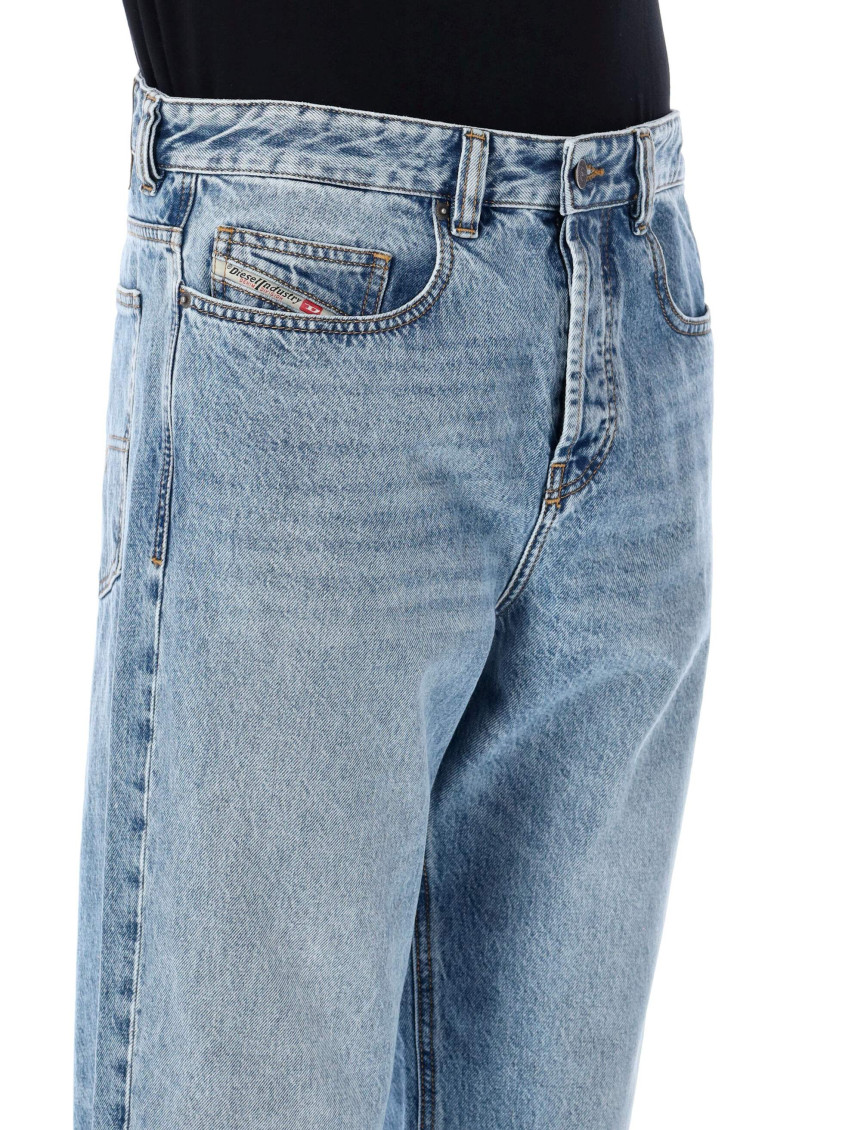 2001 D-macro 09i29 Straight Jeans