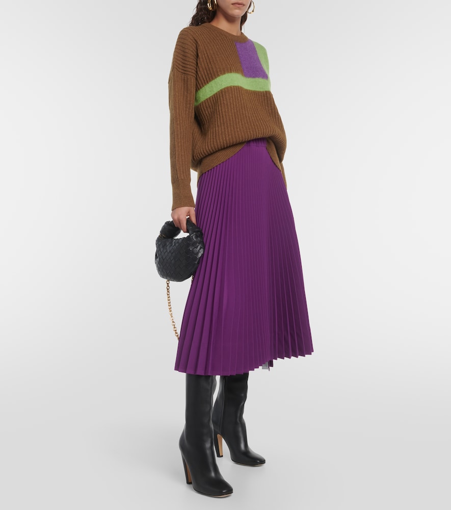 Wool and cashmere sweater