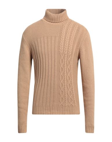 Man Turtleneck Sand