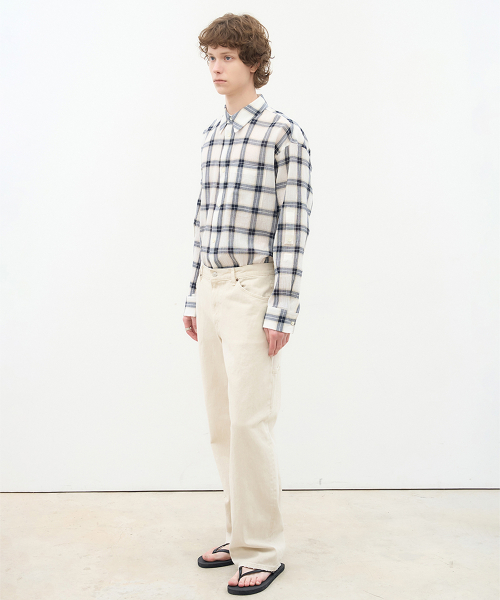 Dustied Regular Denim Jeans Ivory