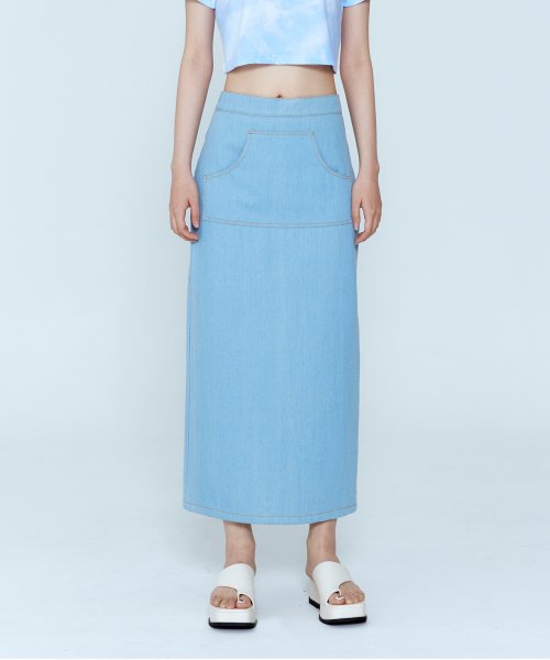 Kangaroo pocket light blue denim long skirt