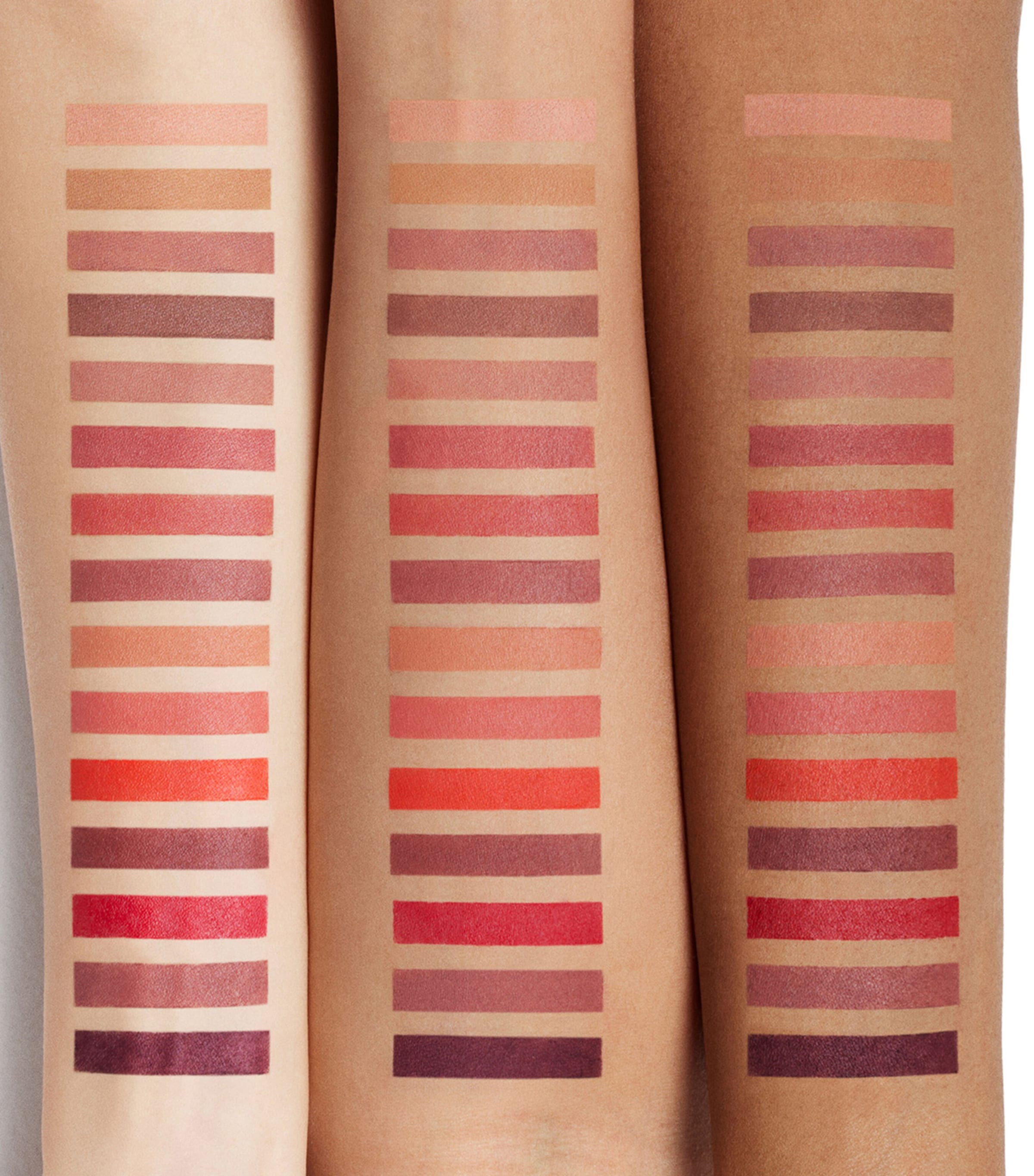 Caviar Smoothing Matte Lipstick