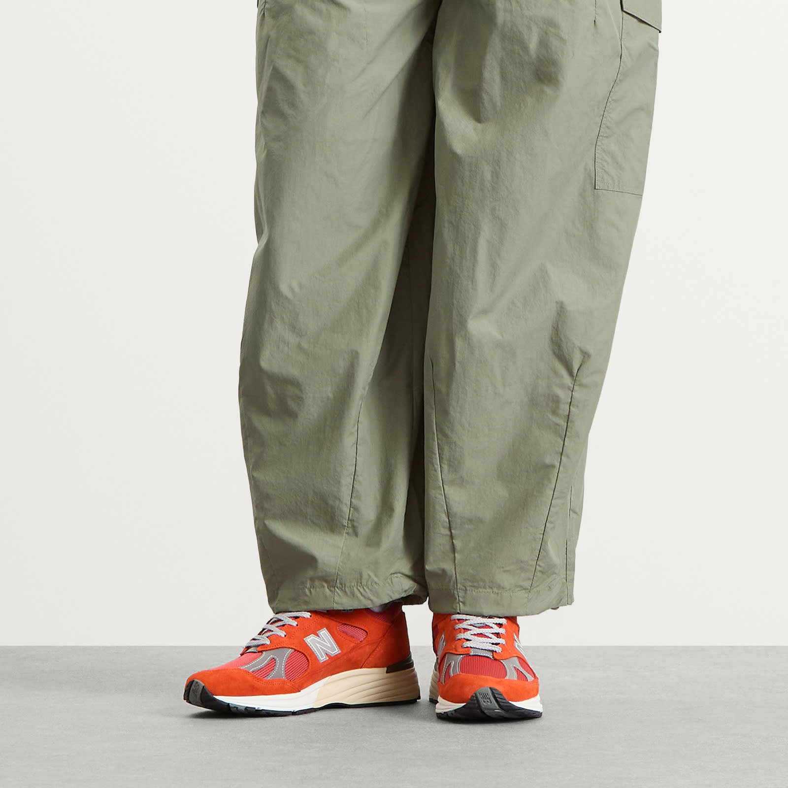 991v2 Sneaker Grenadine/Fire Whirl