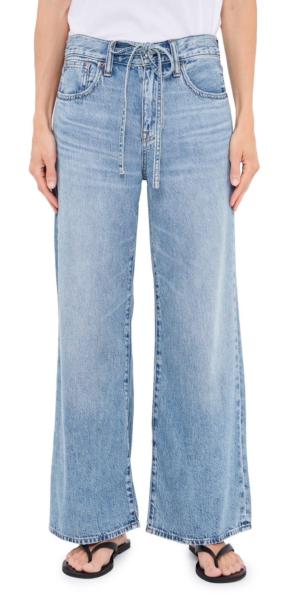 The Petite Ultimate Wide-Leg Jean in Airy Denim RAEBROOK WASH