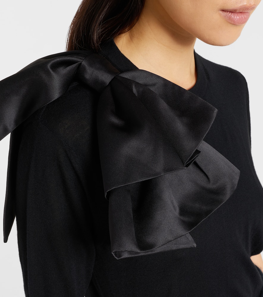 Chic Merino virgin wool ruffled sweater