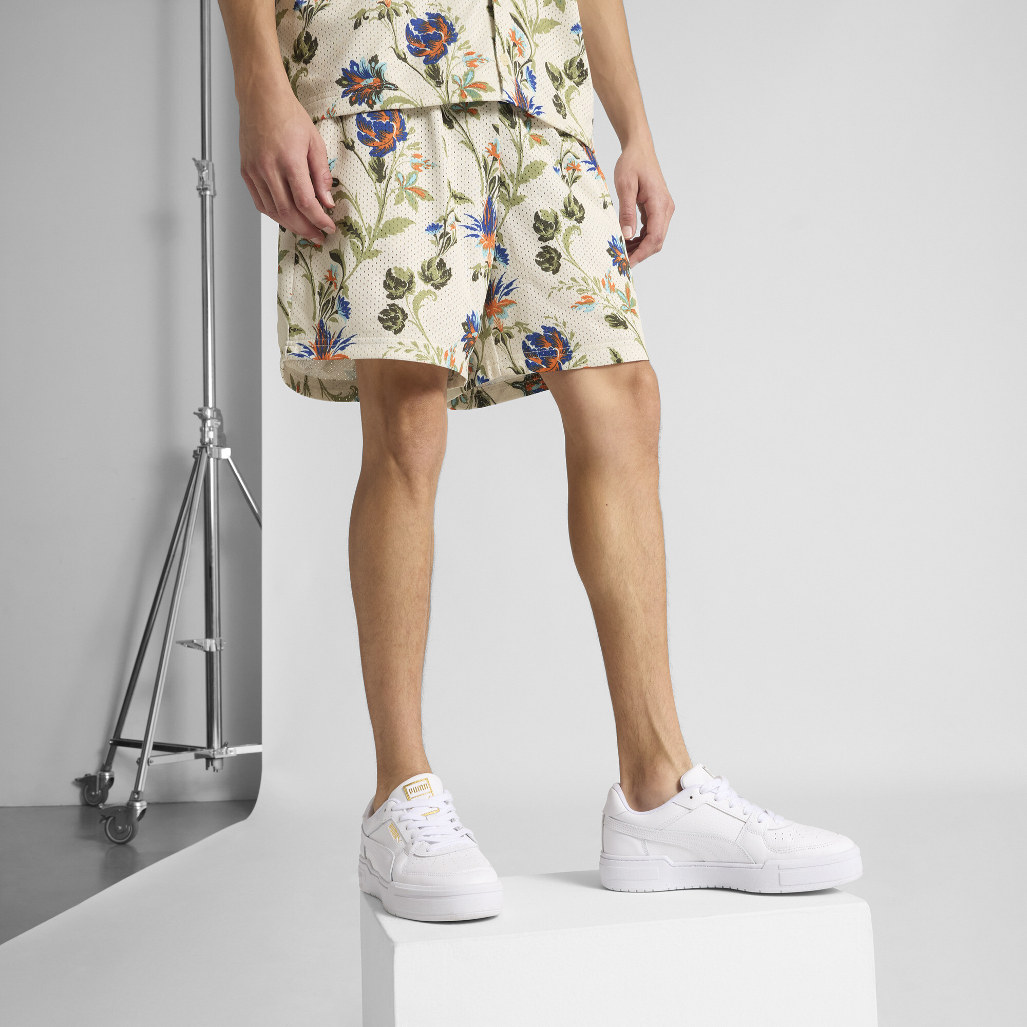 PUMA Floral Sport Men's 6" Shorts in White