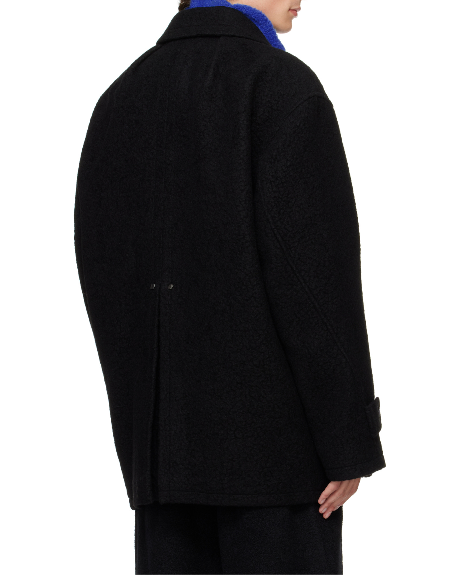 Long-sleeved short coat