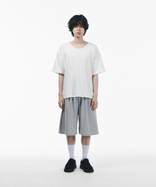 Two-Tuck Regular Bermuda Training Pants