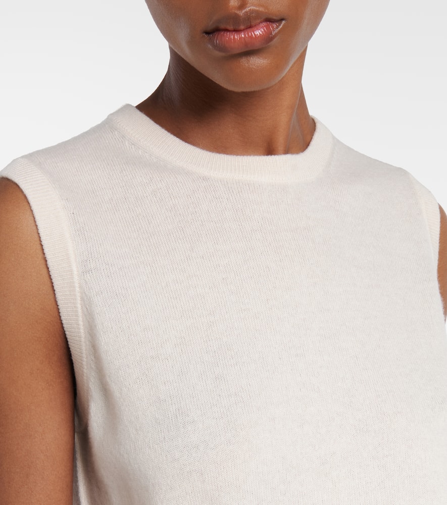 Wool and cashmere sweater vest