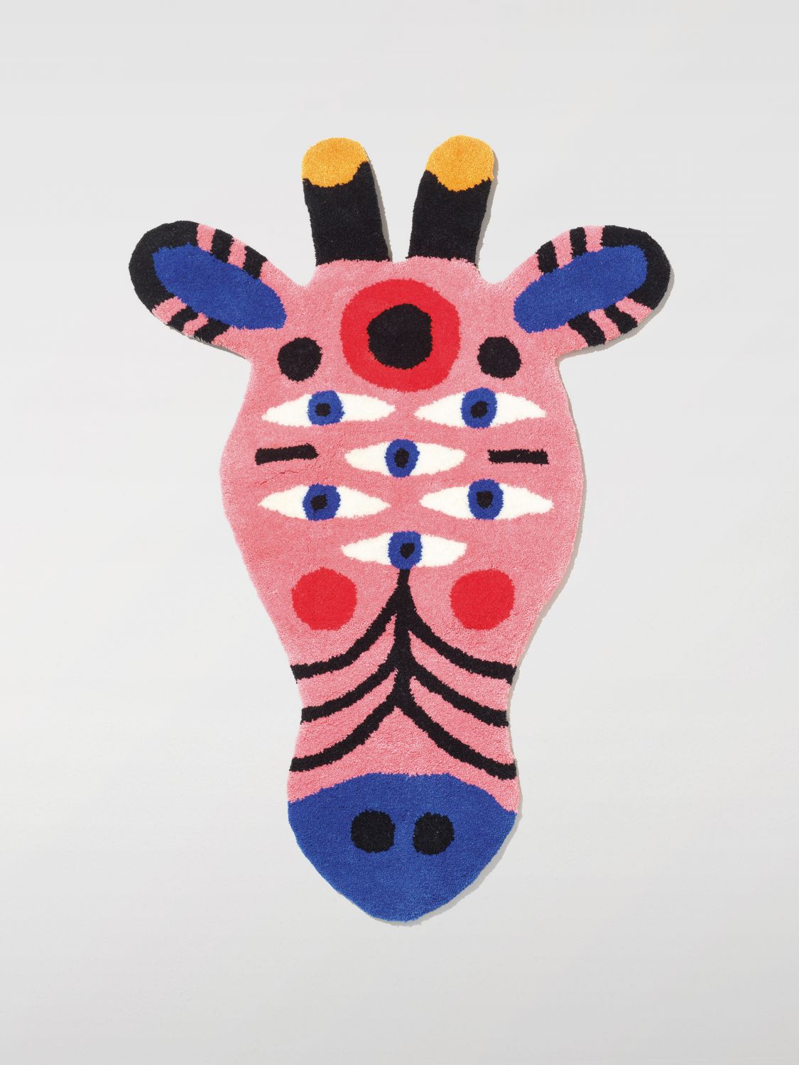Oggian Gira animal-shaped carpet (102cm x 66cm) - Pink