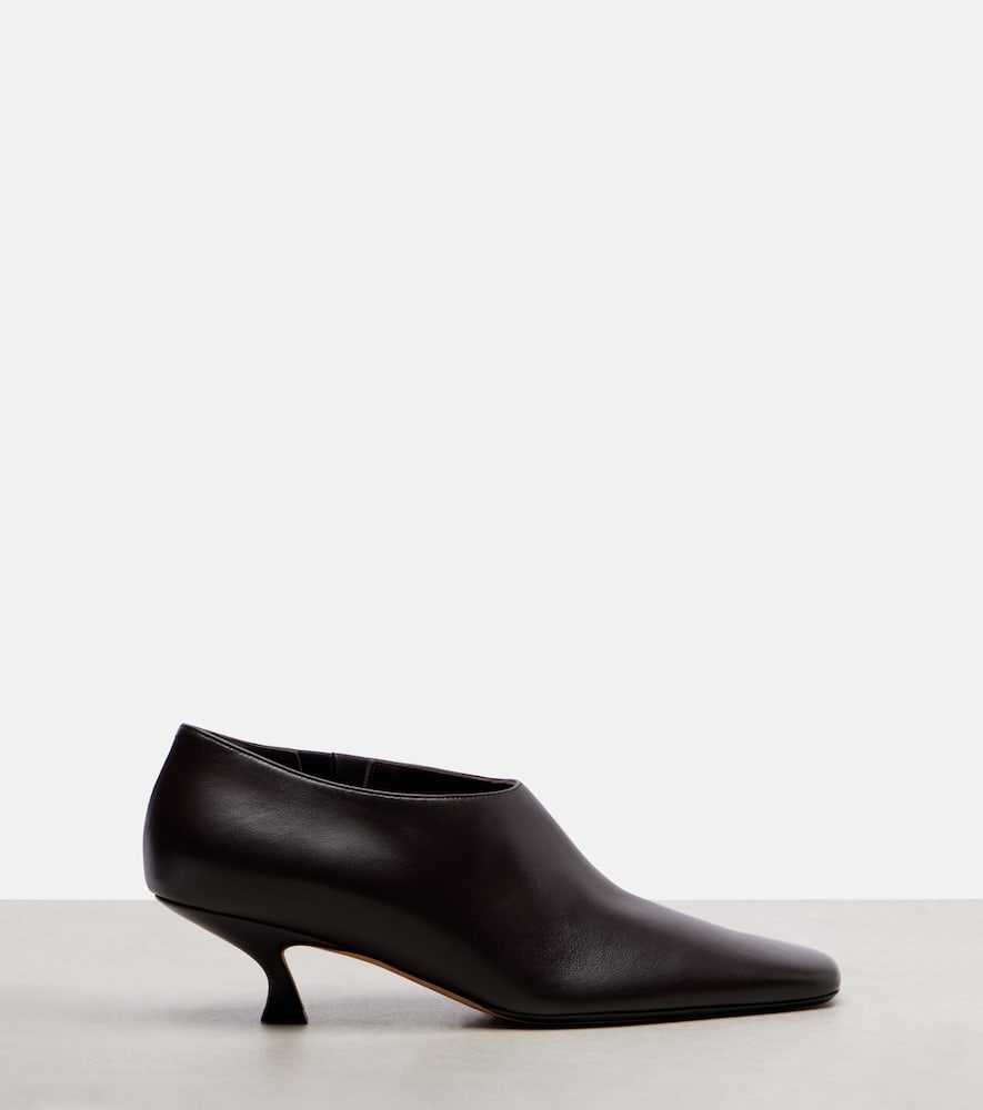 Anna leather pumps