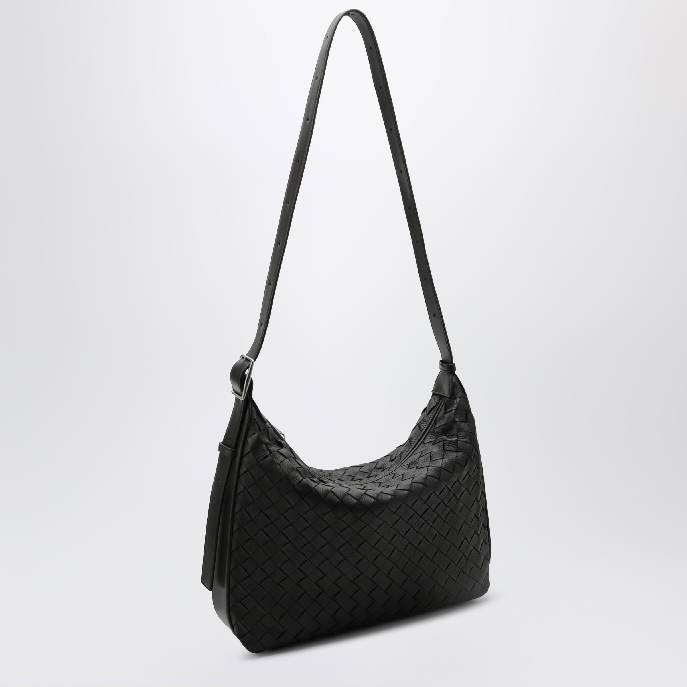 Small Traveler hobo bag in deer leather, espresso