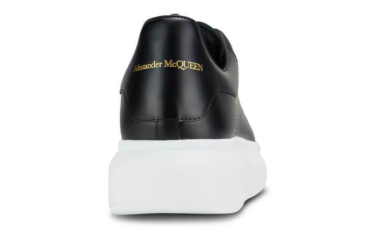 Oversized Sneaker 'Black White Sole'