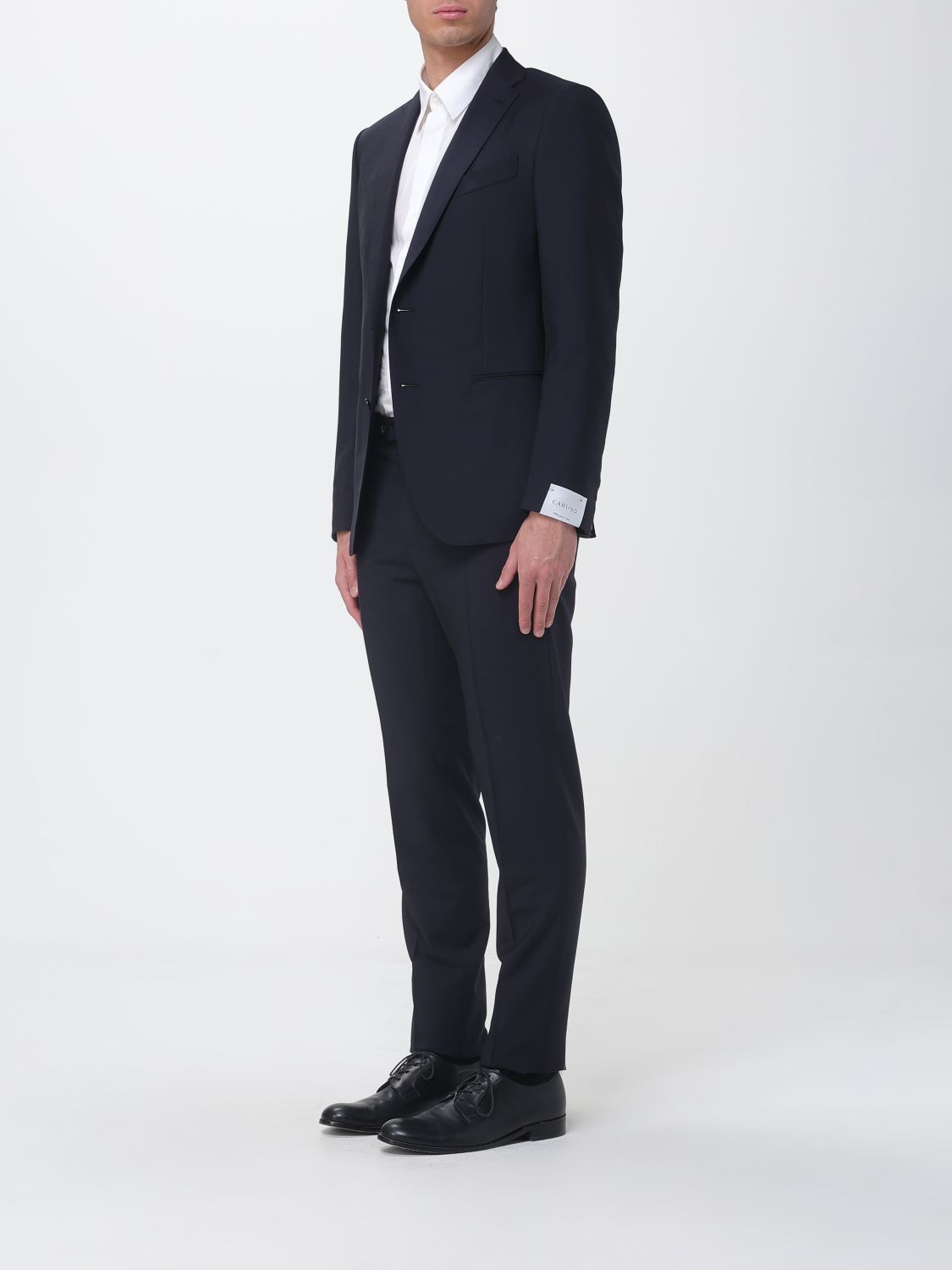 Suit Men color Blue