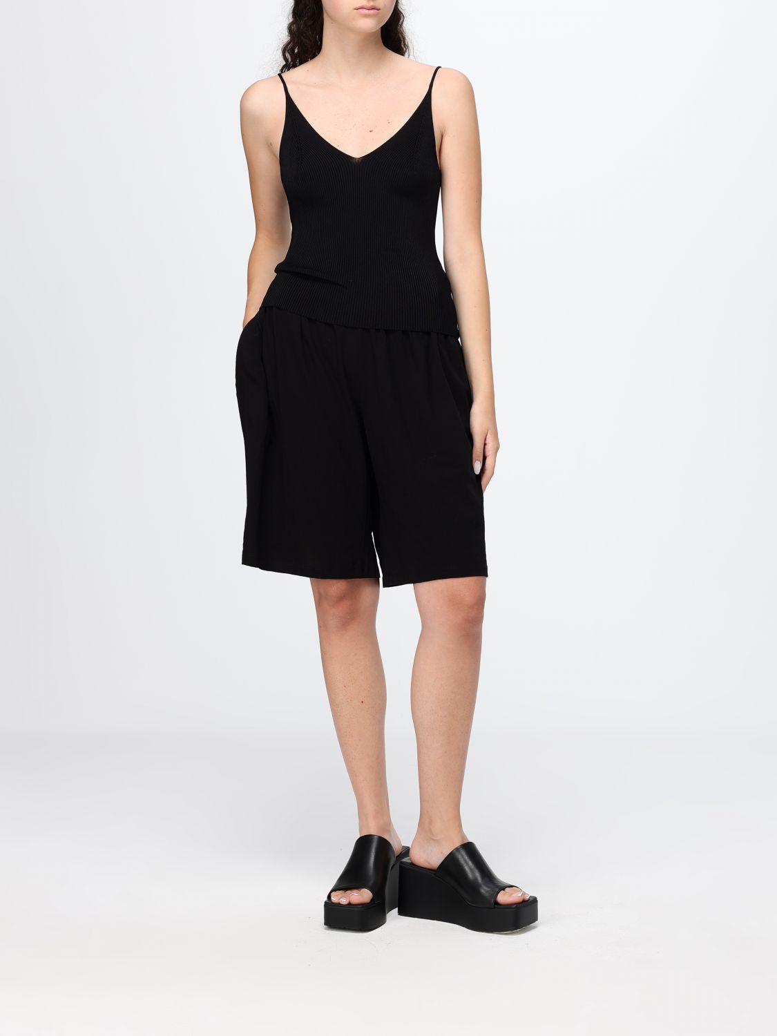 Shorts Woman color Black