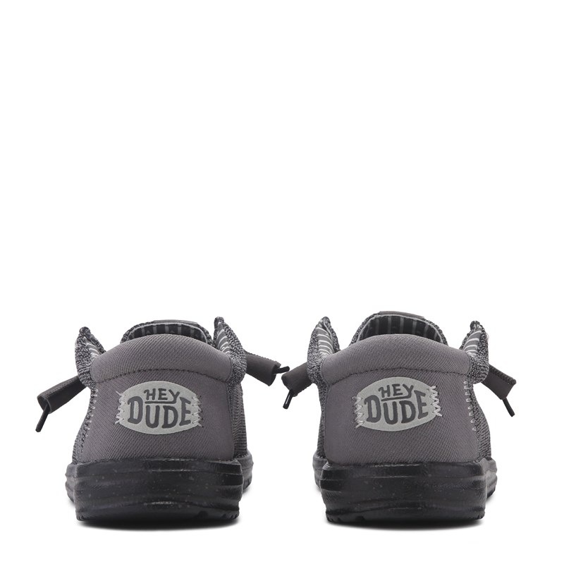 Men's Wally Stretch Sox Medium/Wide Casual Shoes (Grey/Black)