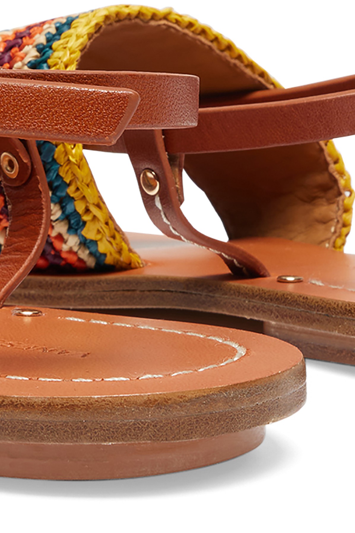 Flat sandals