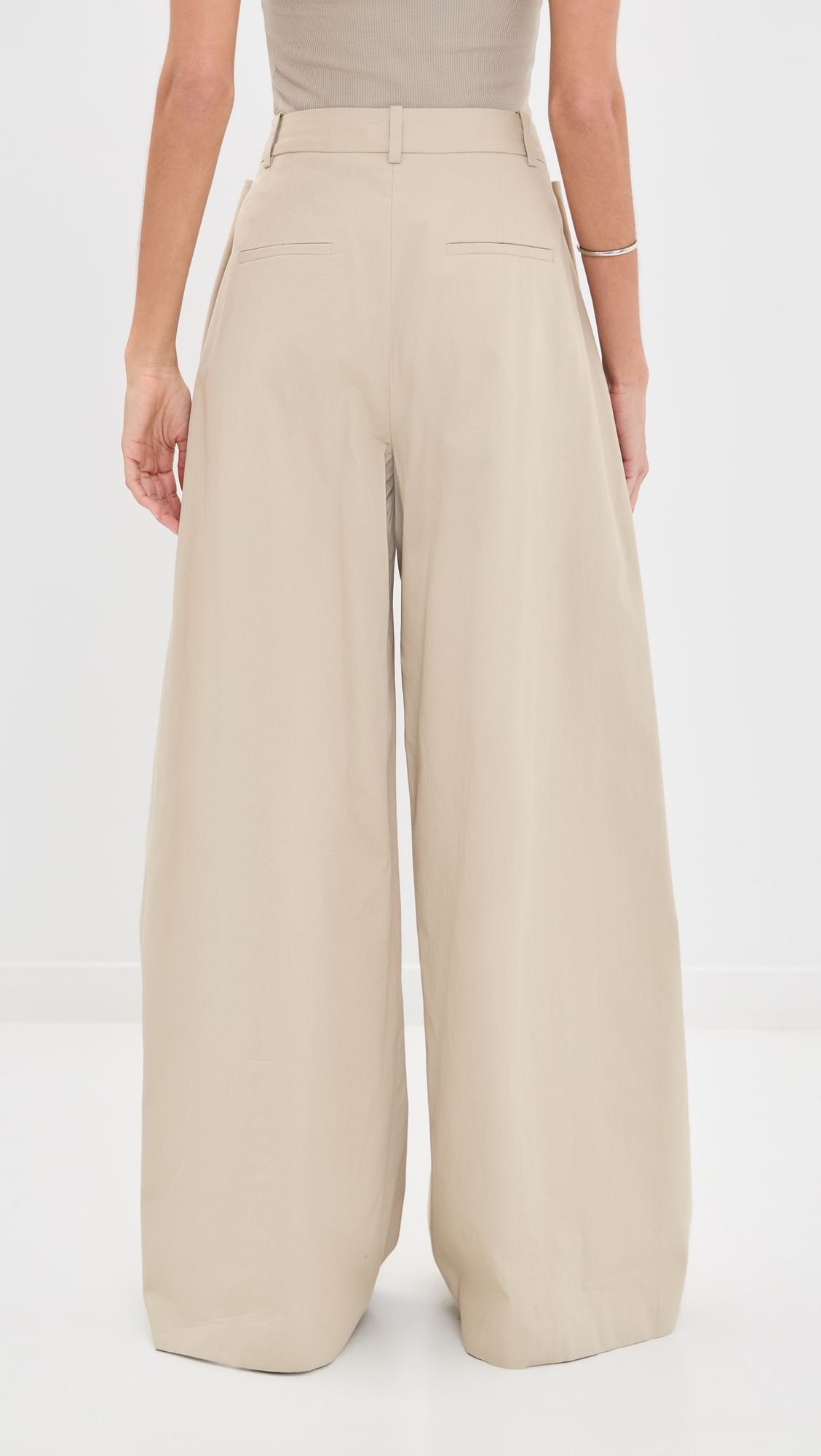 Luxe Twill Tucked Pleated Trousers Taupe