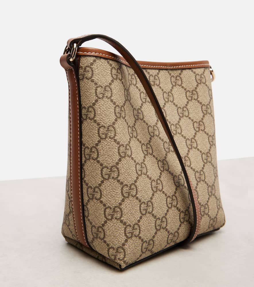 GG Emblem Small bucket bag