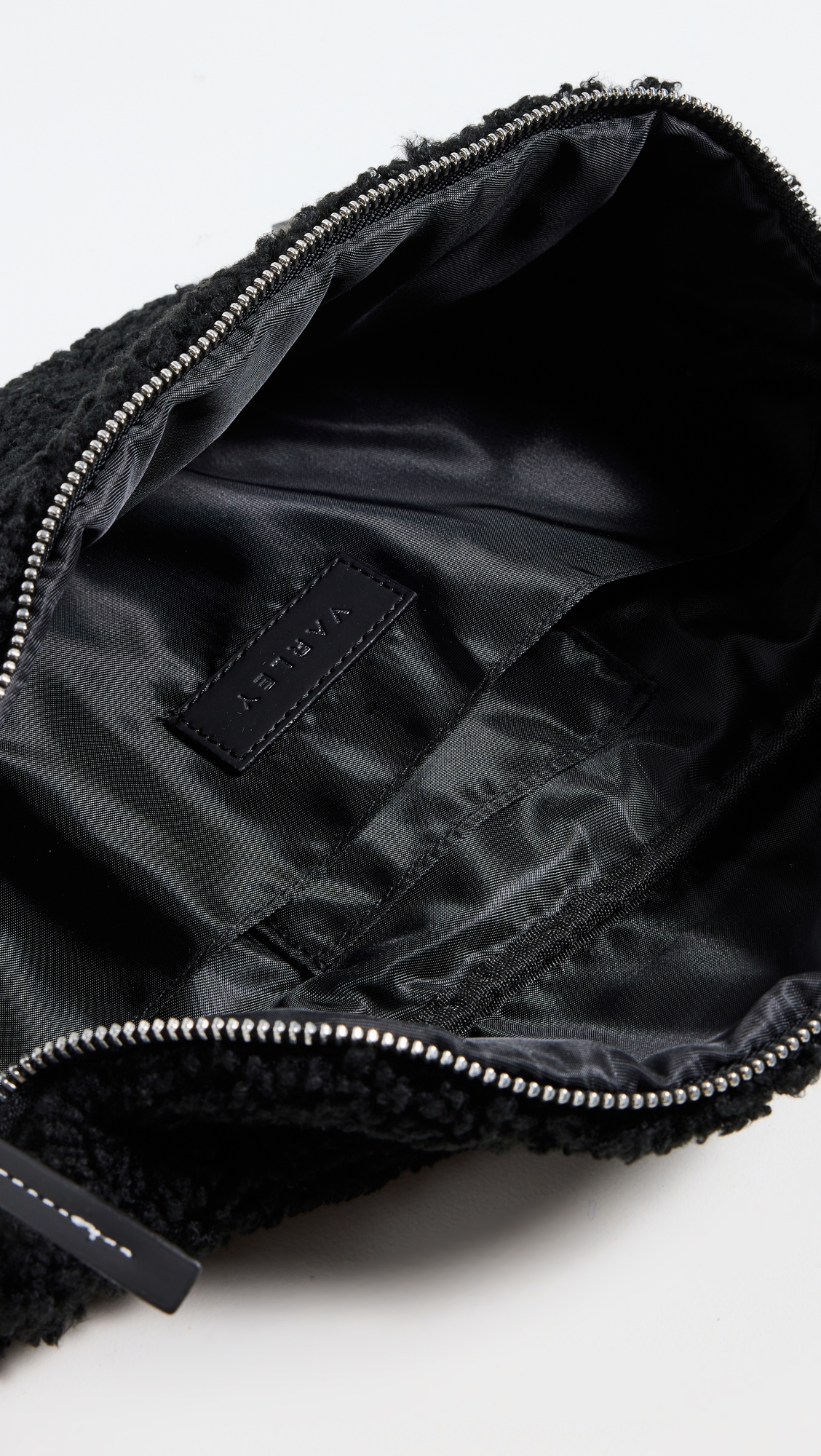 Kansa Sherpa Belt Bag Black One Size