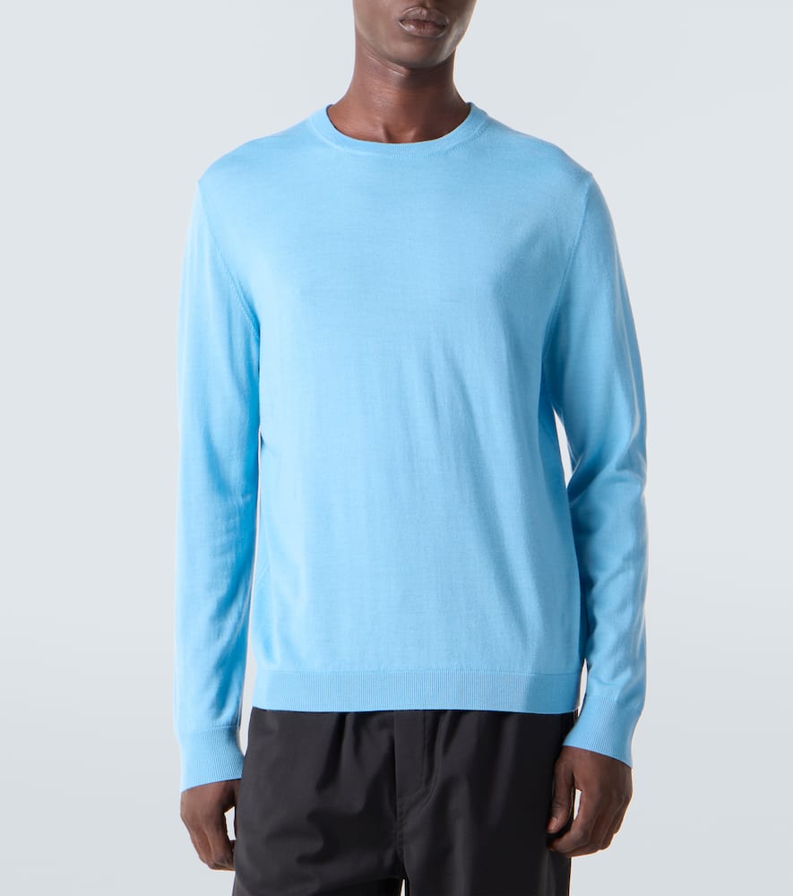Virgin wool sweater