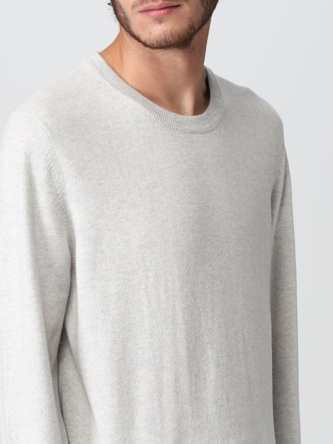 Cashmere sweater