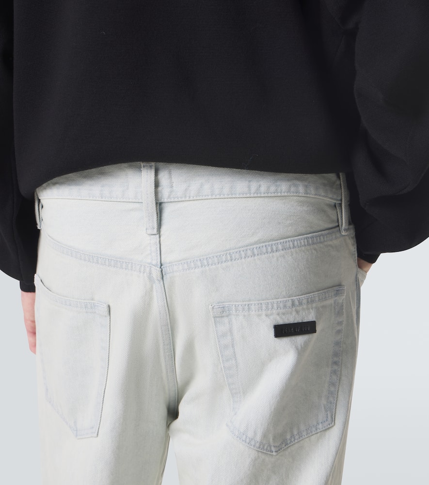 Straight jeans
