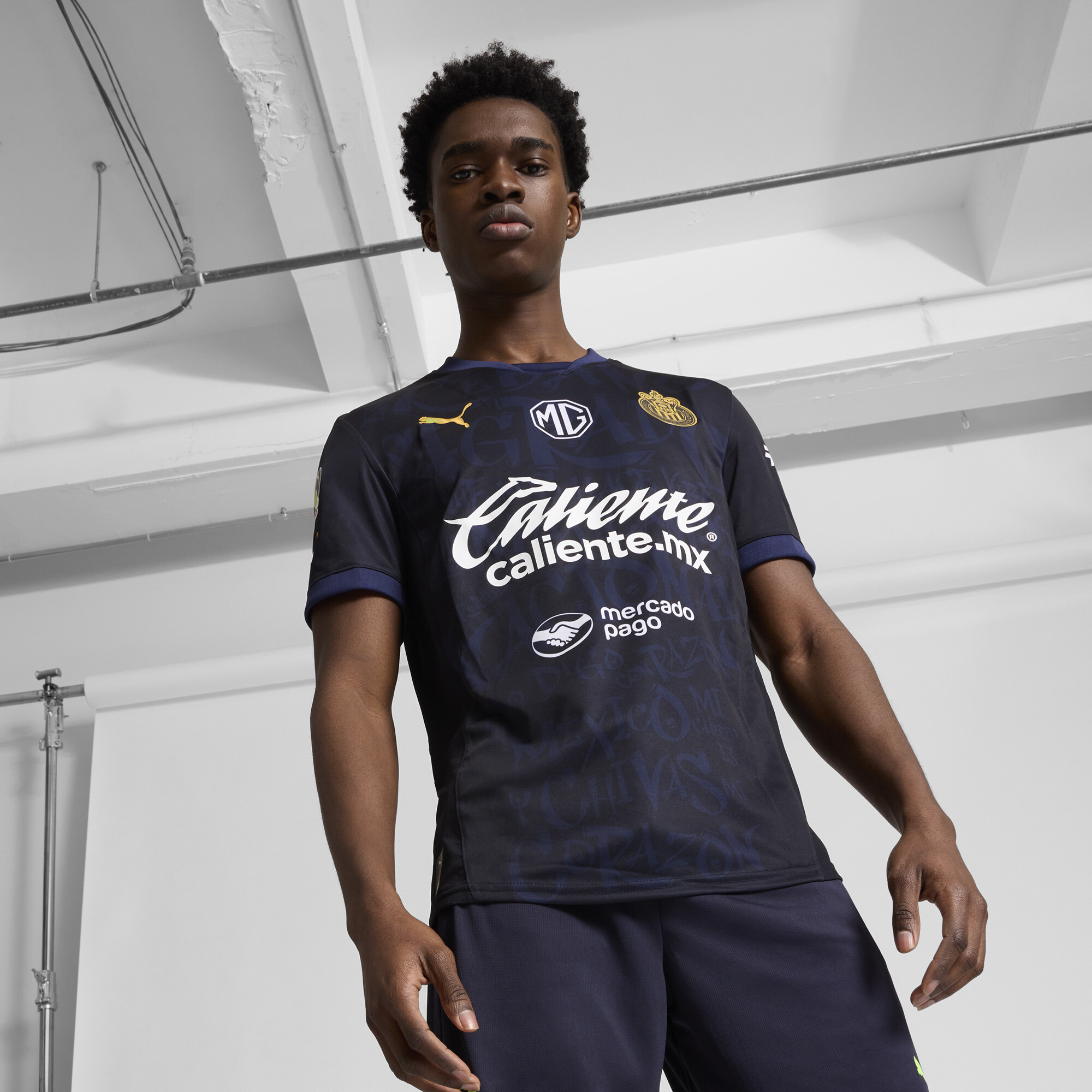 PUMA Chivas '25 Alternate Authentic Men's Soccer Jersey in Blue