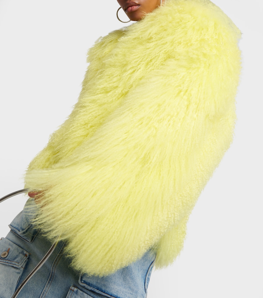 Faux fur cropped coat