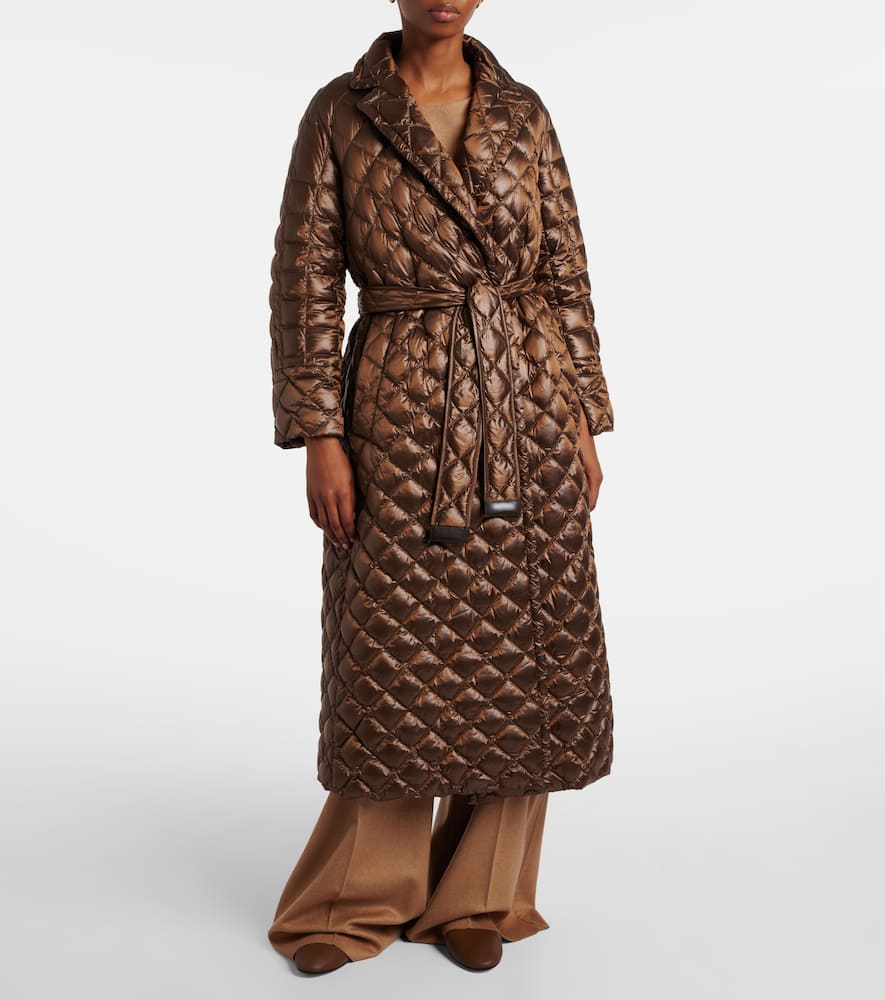 Cube Spaces belted down coat