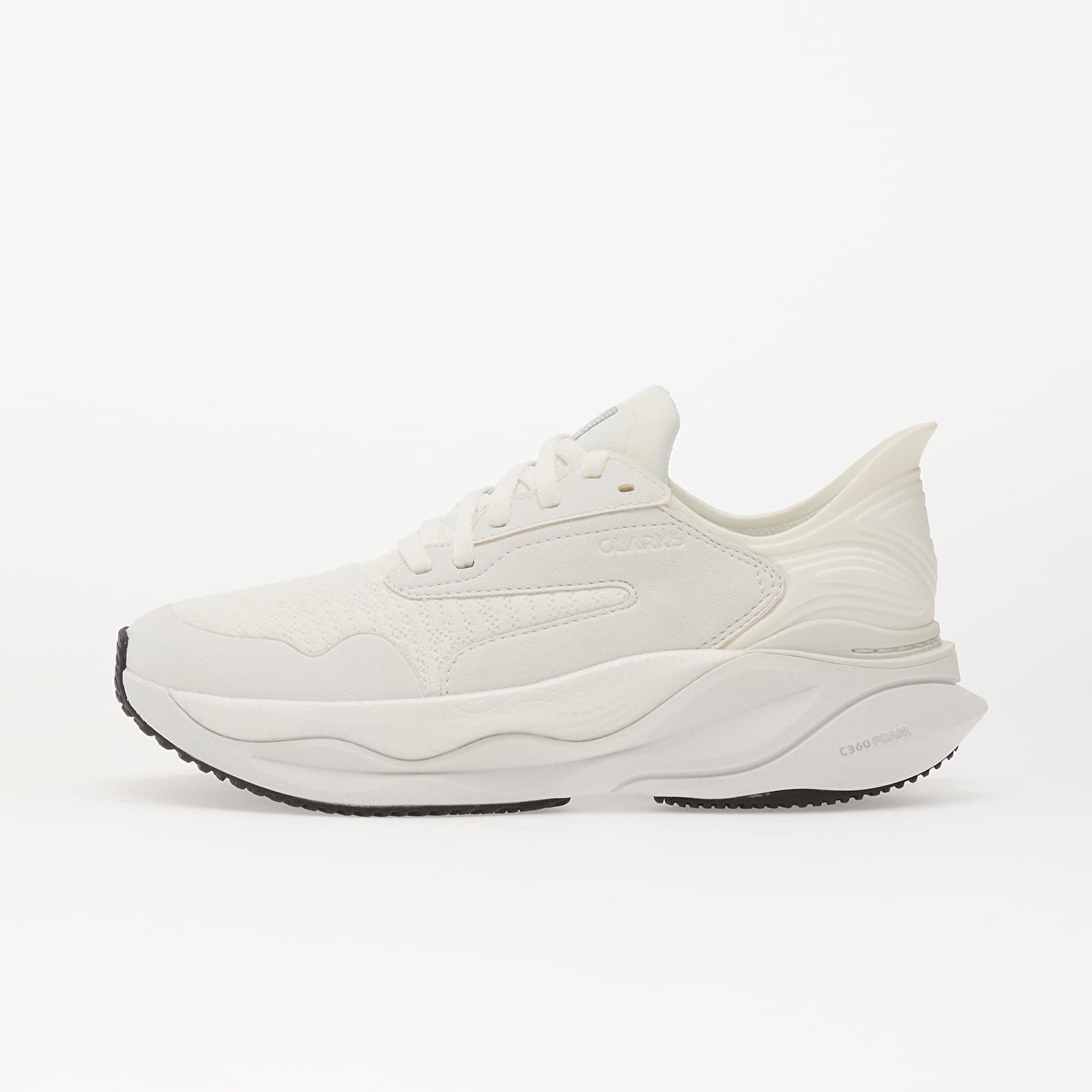 Pace Sneakers