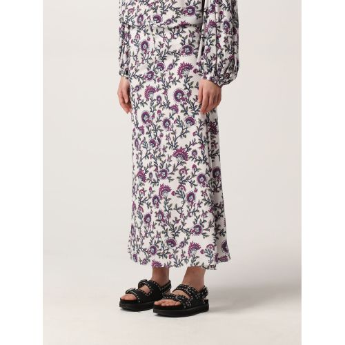Long skirt with floral pattern