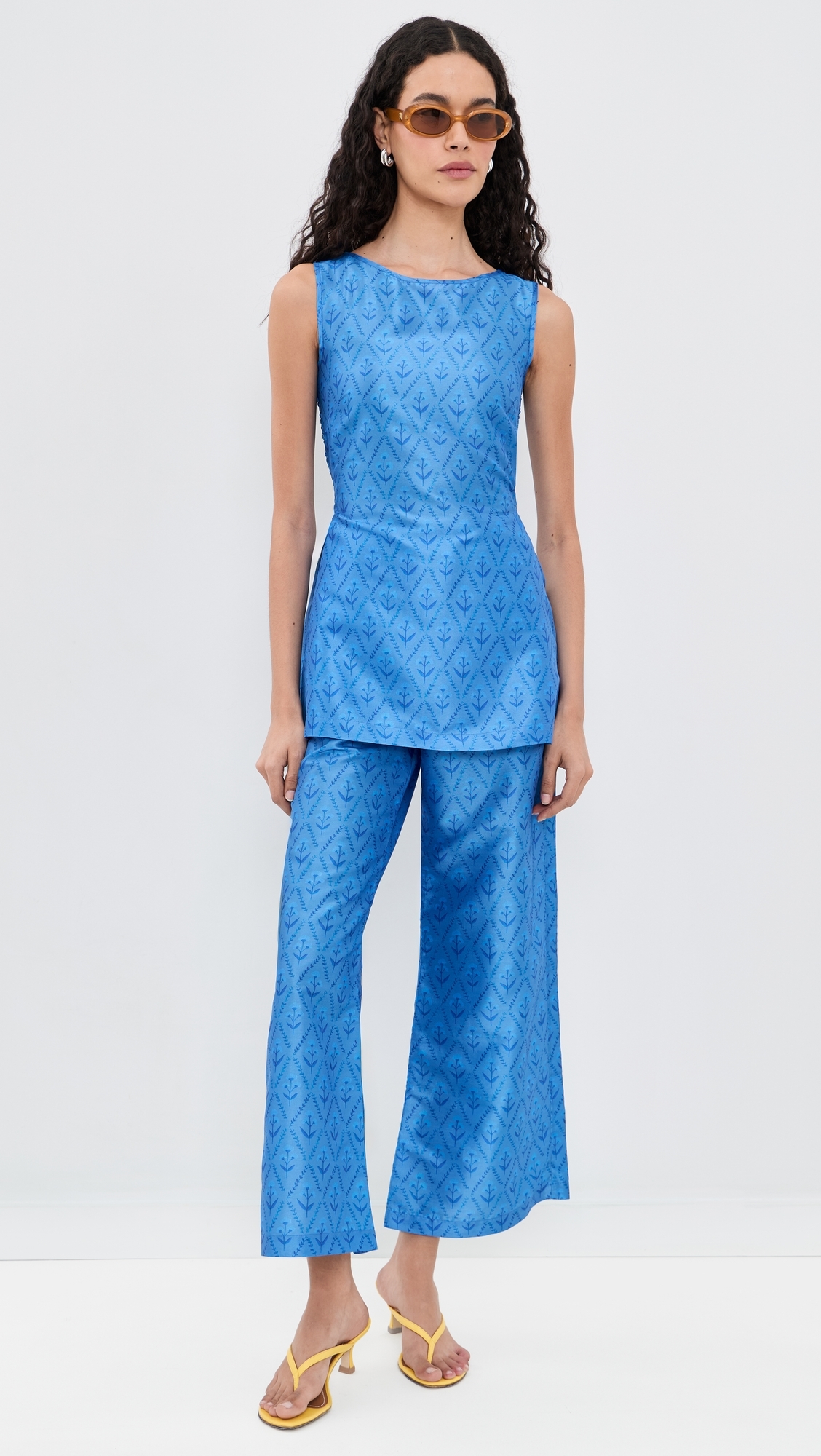 The Nicole Pants Sapphire Lattice Floral