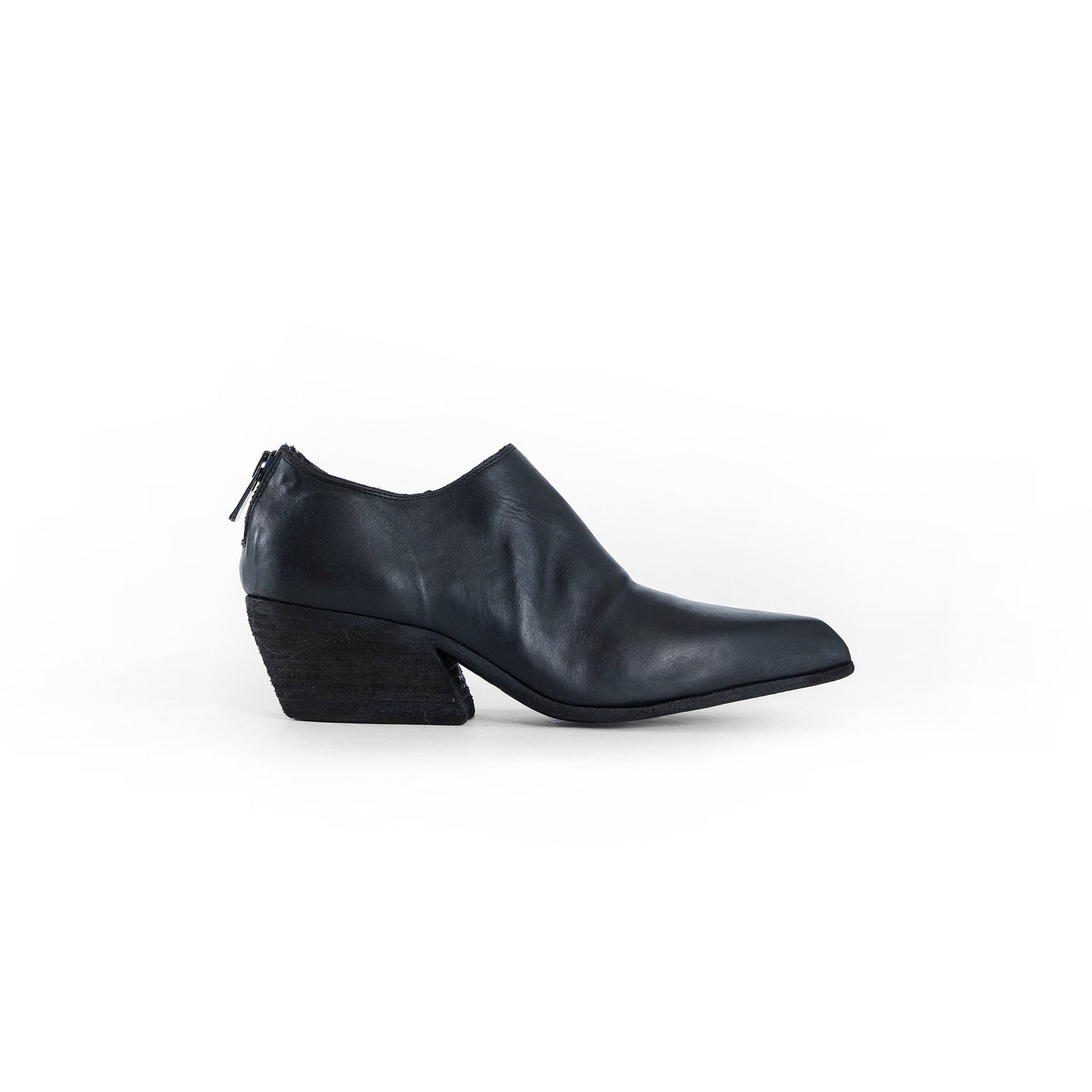 Low Cut Boots