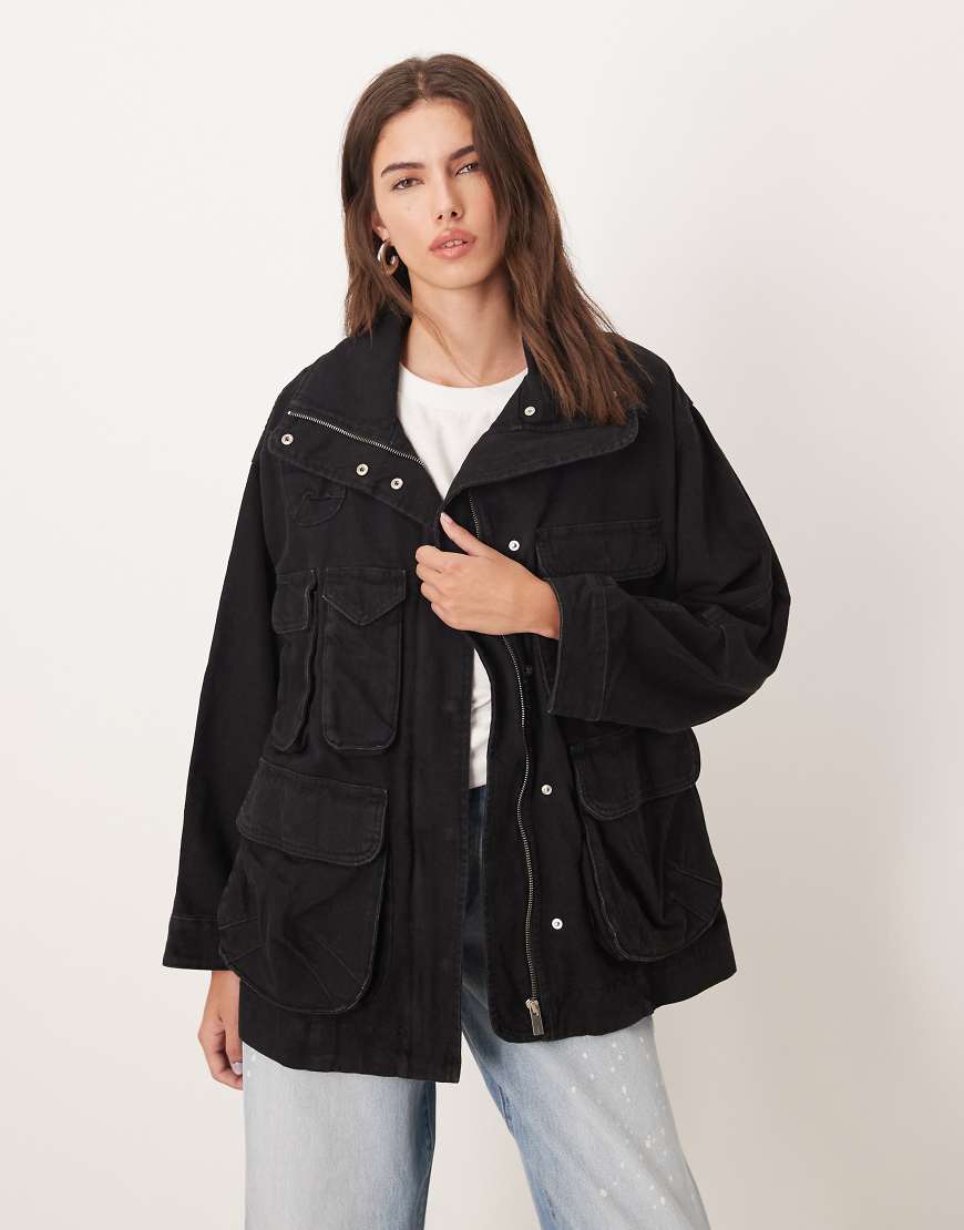 Cotton longline pocket detail jacket in black