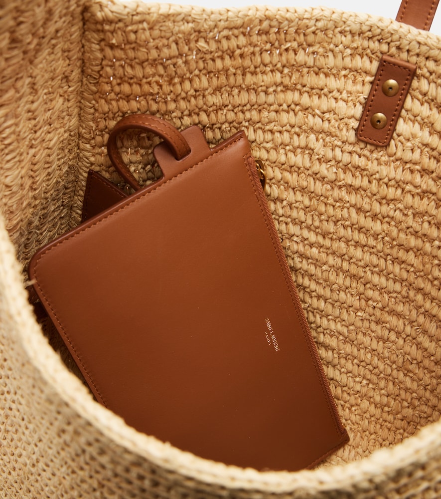 Le 5 à 7 Large raffia shoulder bag