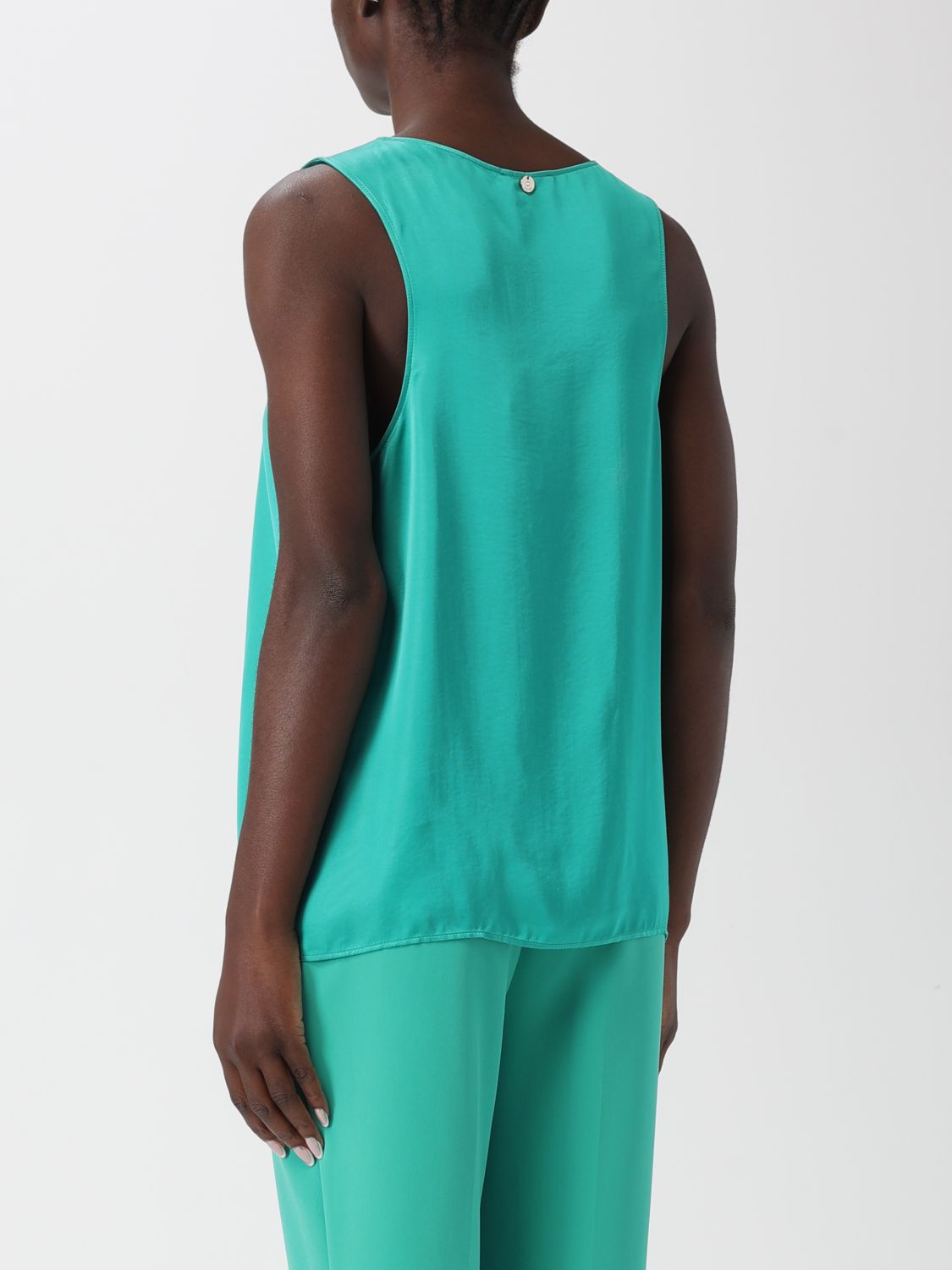 Top Woman color Emerald