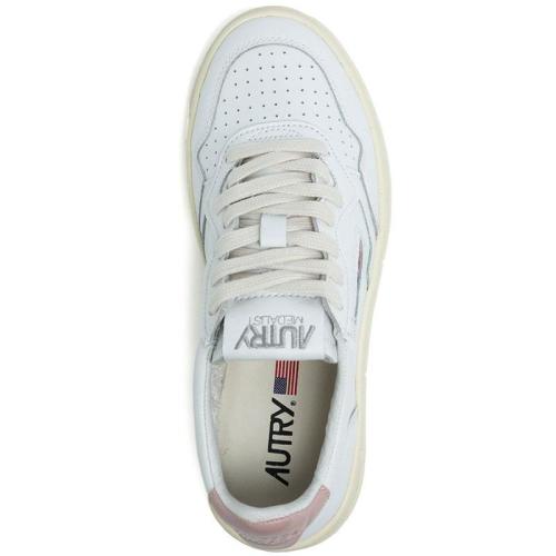 Trainers in leather