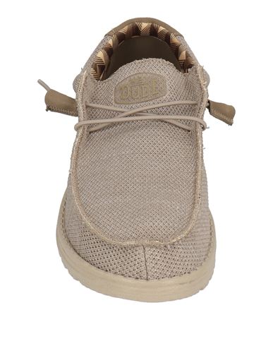 Man Lace