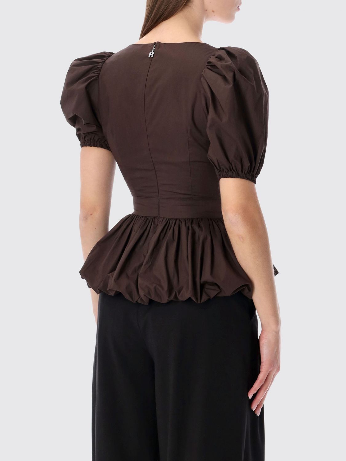 Top Woman color Brown