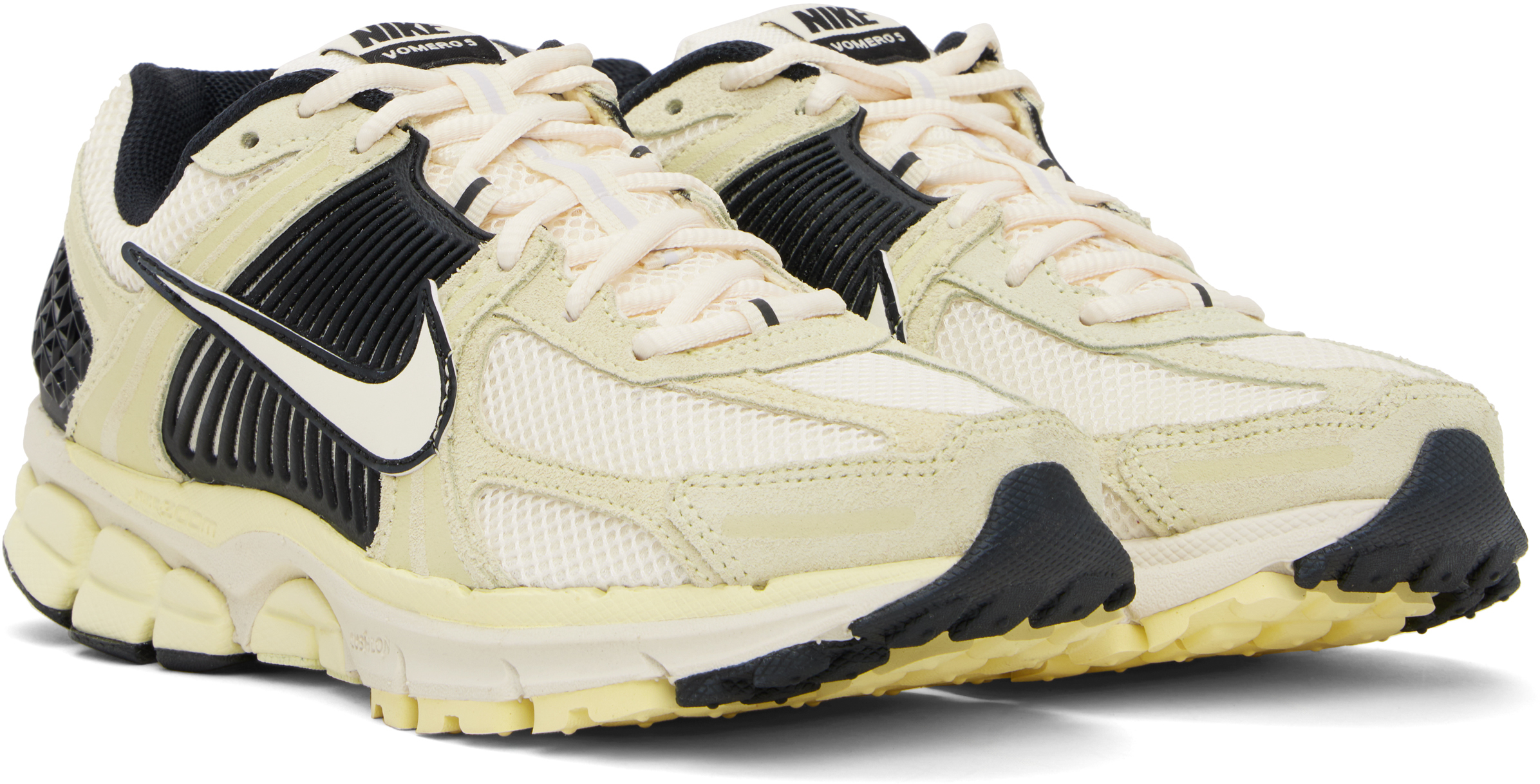 Off-White & Black Zoom Vomero 5 Sneakers